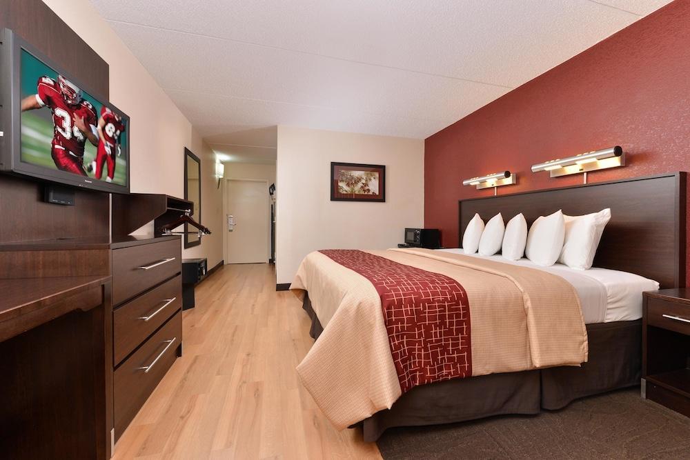 Red Roof Inn Plus+ Boston - Woburn/ Burlington מראה חיצוני תמונה