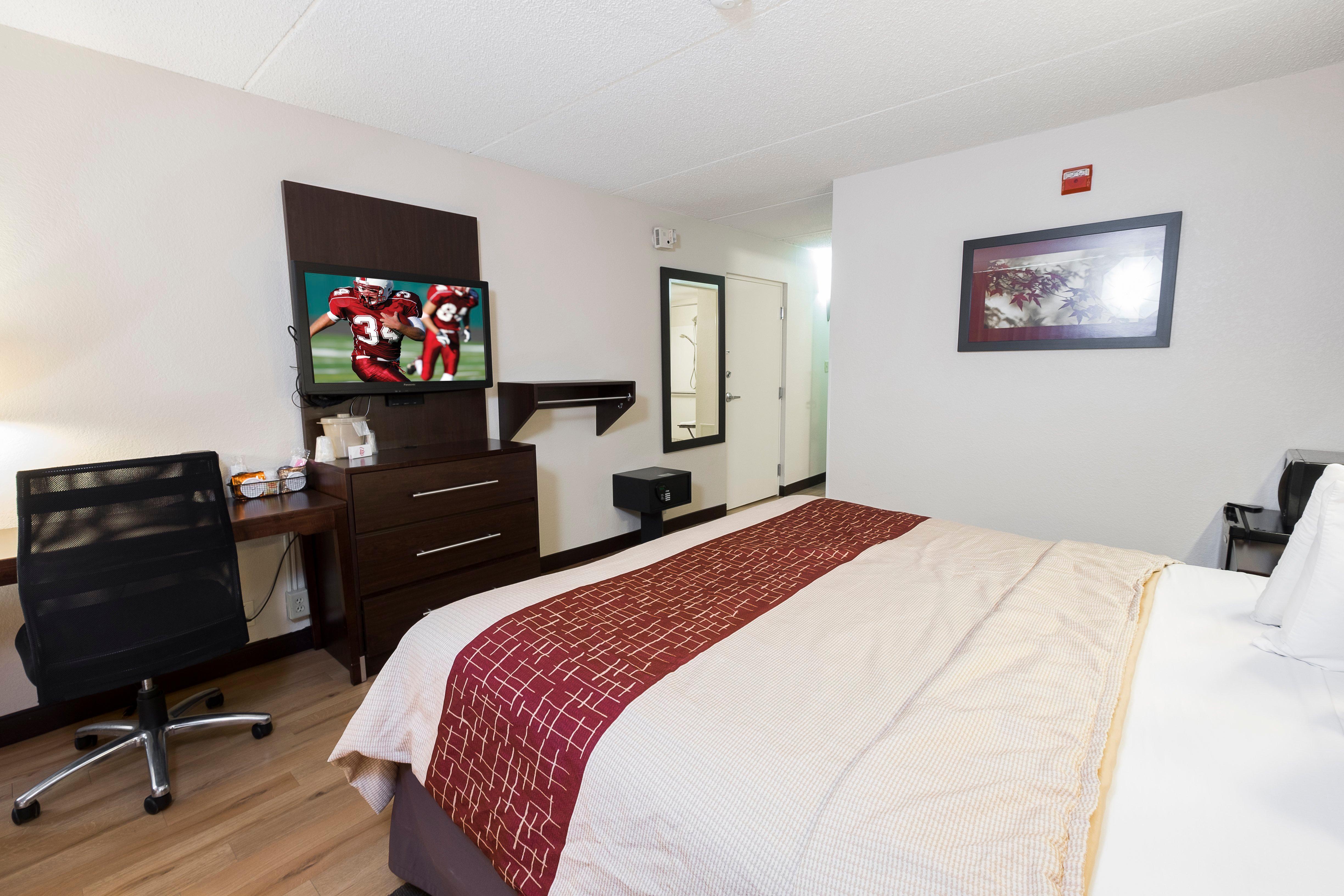 Red Roof Inn Plus+ Boston - Woburn/ Burlington מראה חיצוני תמונה