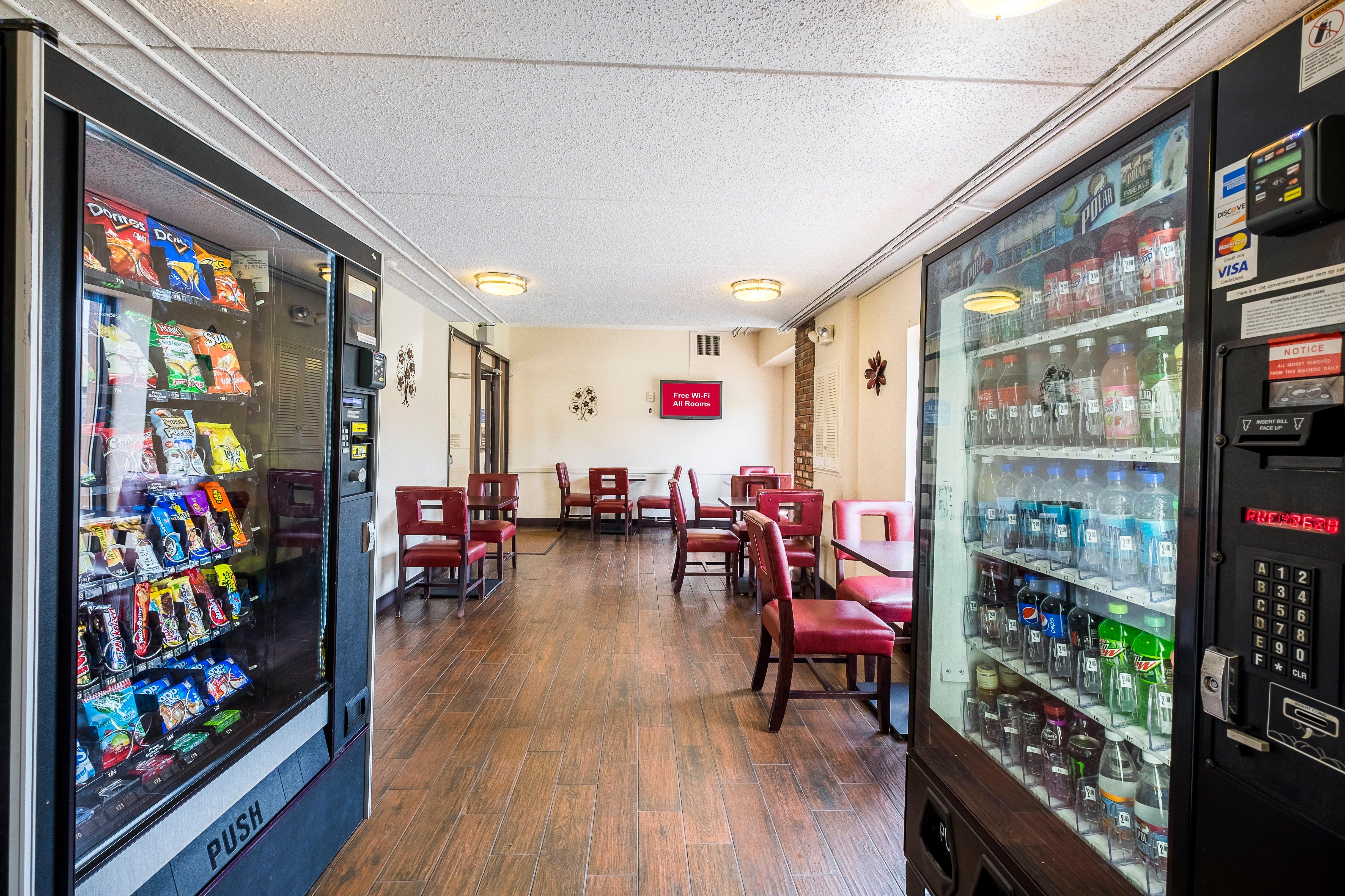 Red Roof Inn Plus+ Boston - Woburn/ Burlington מראה חיצוני תמונה
