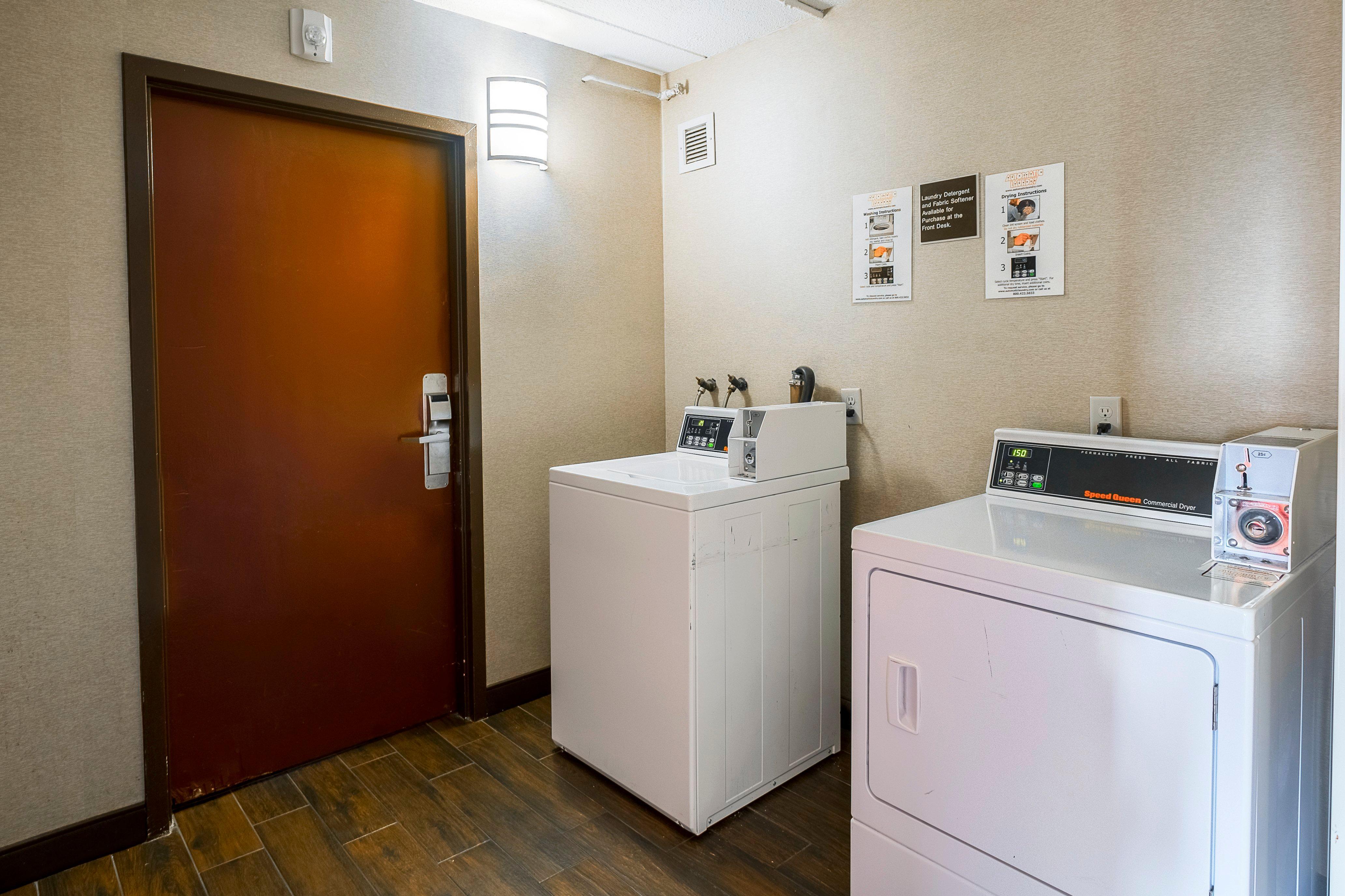 Red Roof Inn Plus+ Boston - Woburn/ Burlington מראה חיצוני תמונה