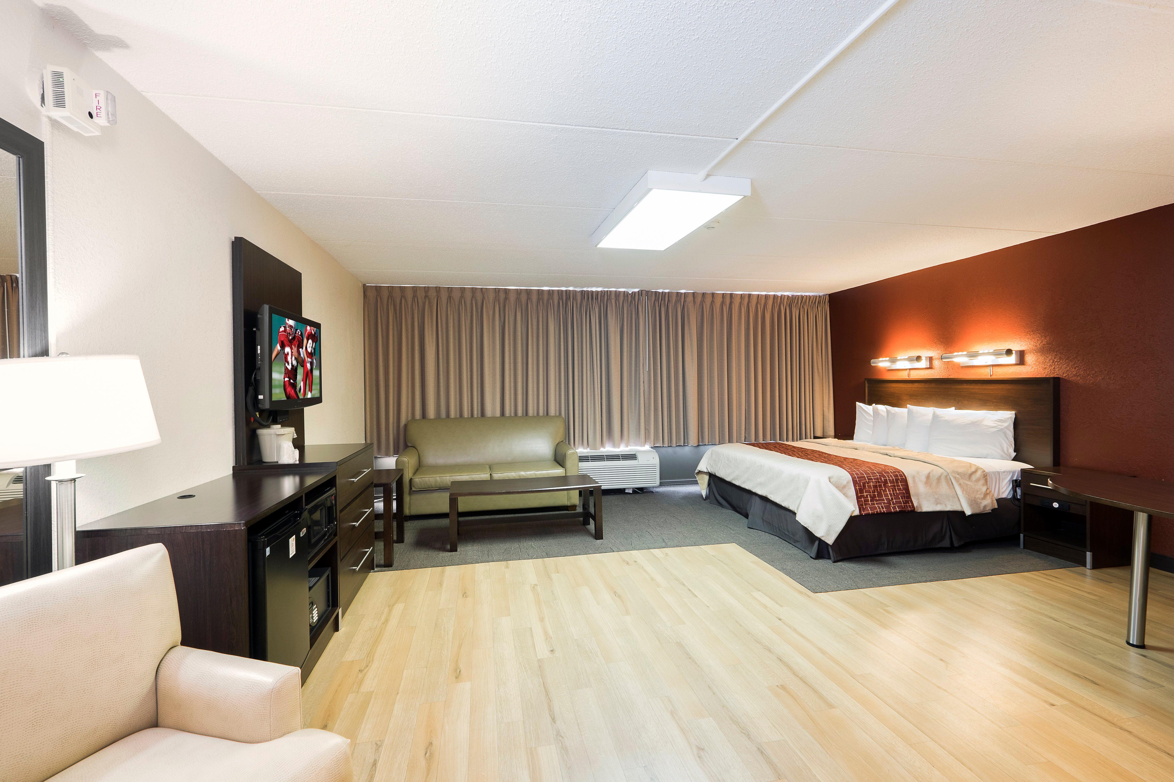 Red Roof Inn Plus+ Boston - Woburn/ Burlington מראה חיצוני תמונה