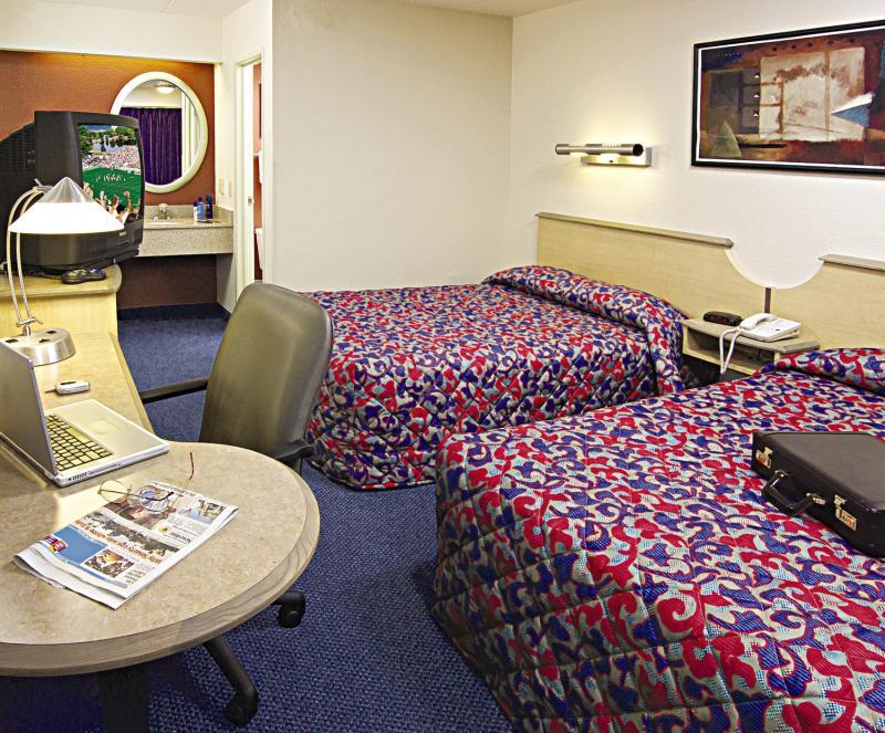 Red Roof Inn Plus+ Boston - Woburn/ Burlington מראה חיצוני תמונה