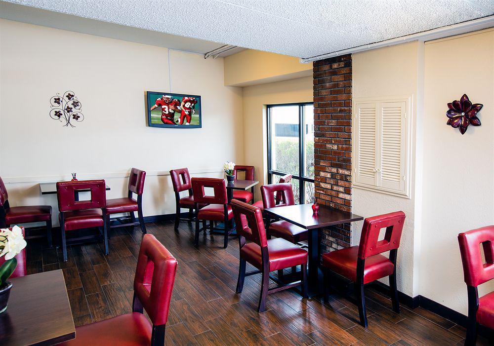 Red Roof Inn Plus+ Boston - Woburn/ Burlington מראה חיצוני תמונה