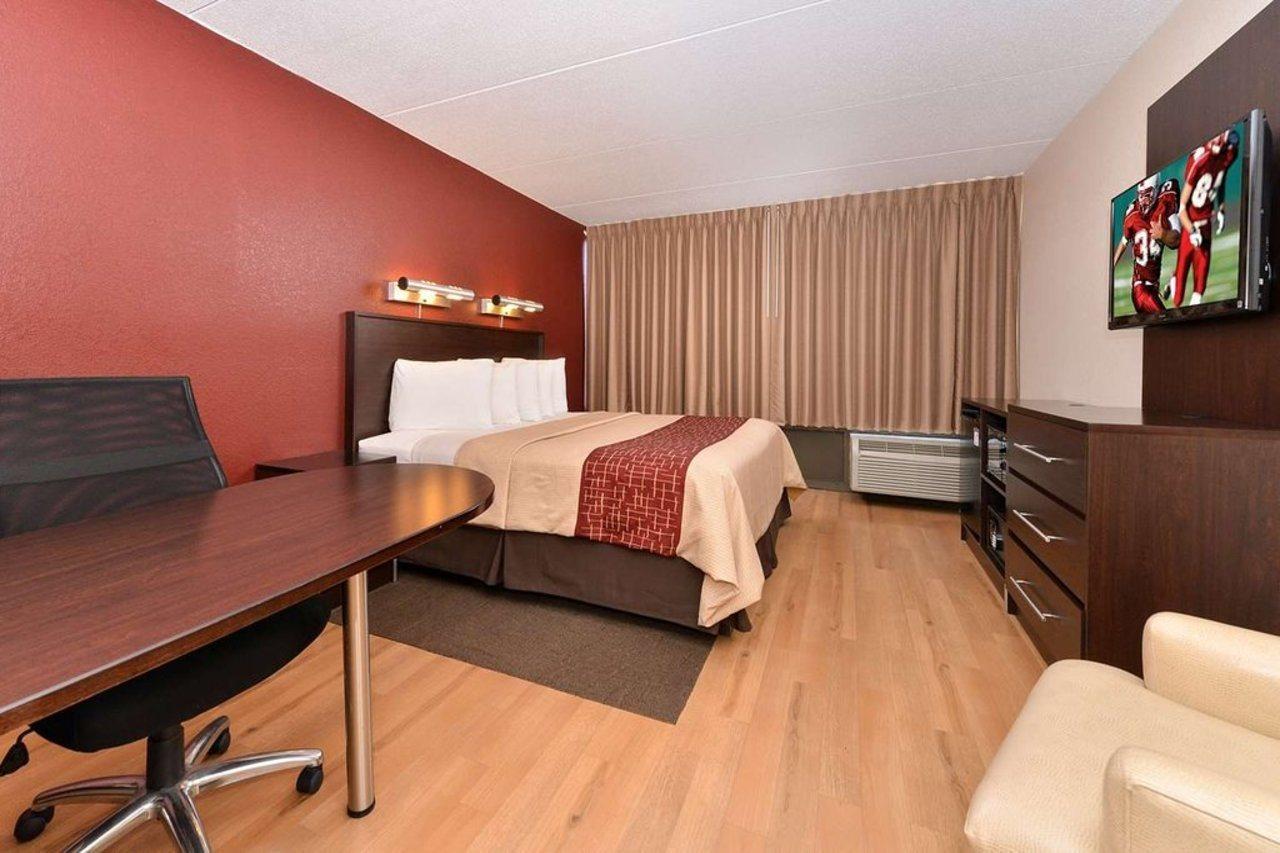 Red Roof Inn Plus+ Boston - Woburn/ Burlington מראה חיצוני תמונה